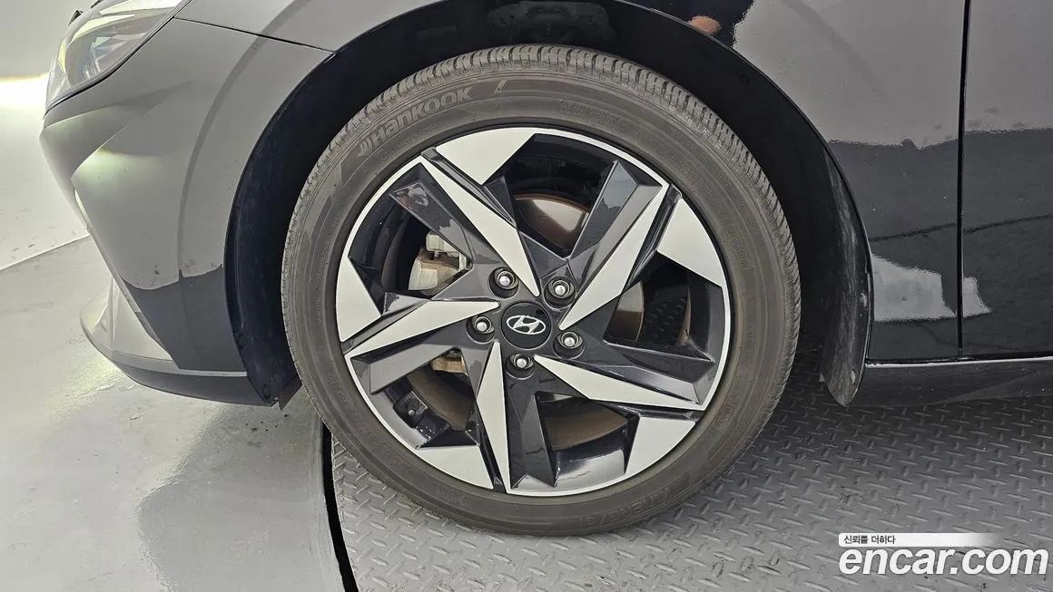Hyundai AVANTE — фото 2