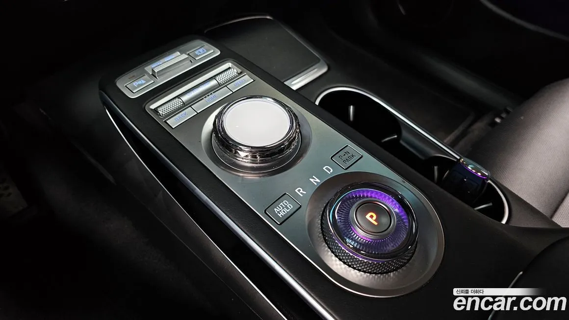 Genesis GV70 — фото 3