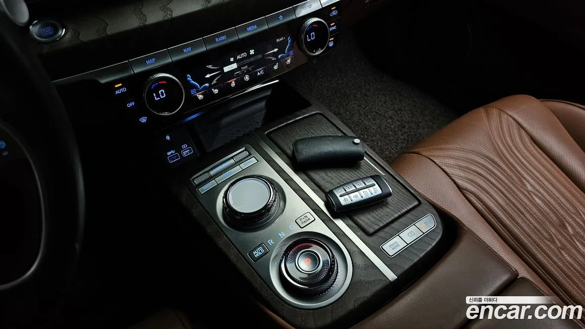 Genesis G80 — фото 10