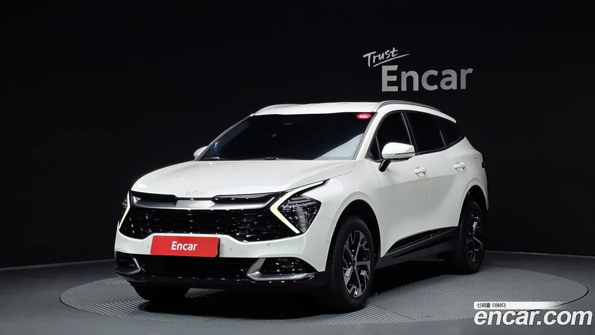 Kia Sportage — фото 1