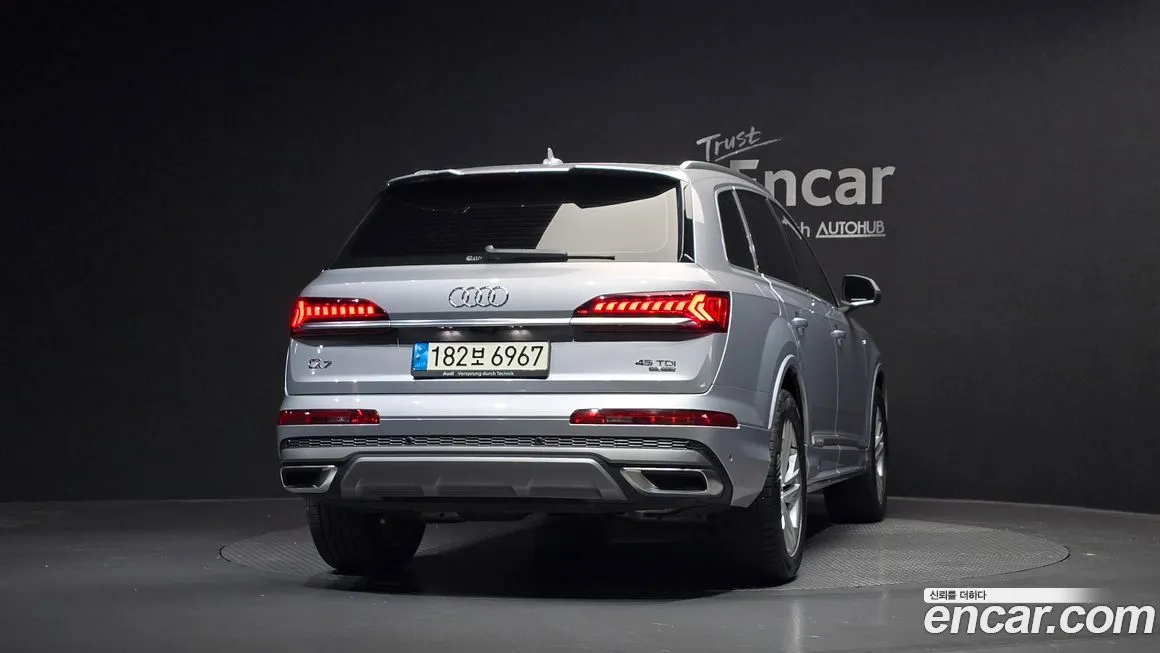Audi Q7 — фото 3