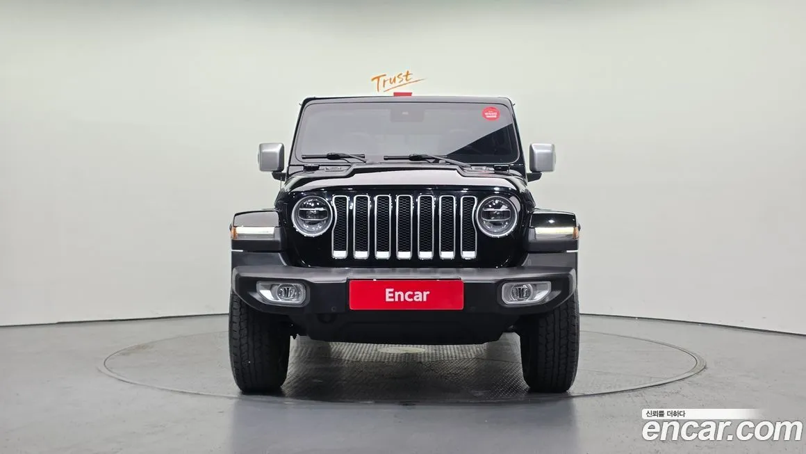 Jeep Wrangler — фото 8