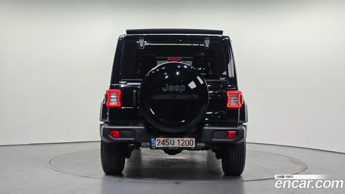 Jeep Wrangler — фото 3