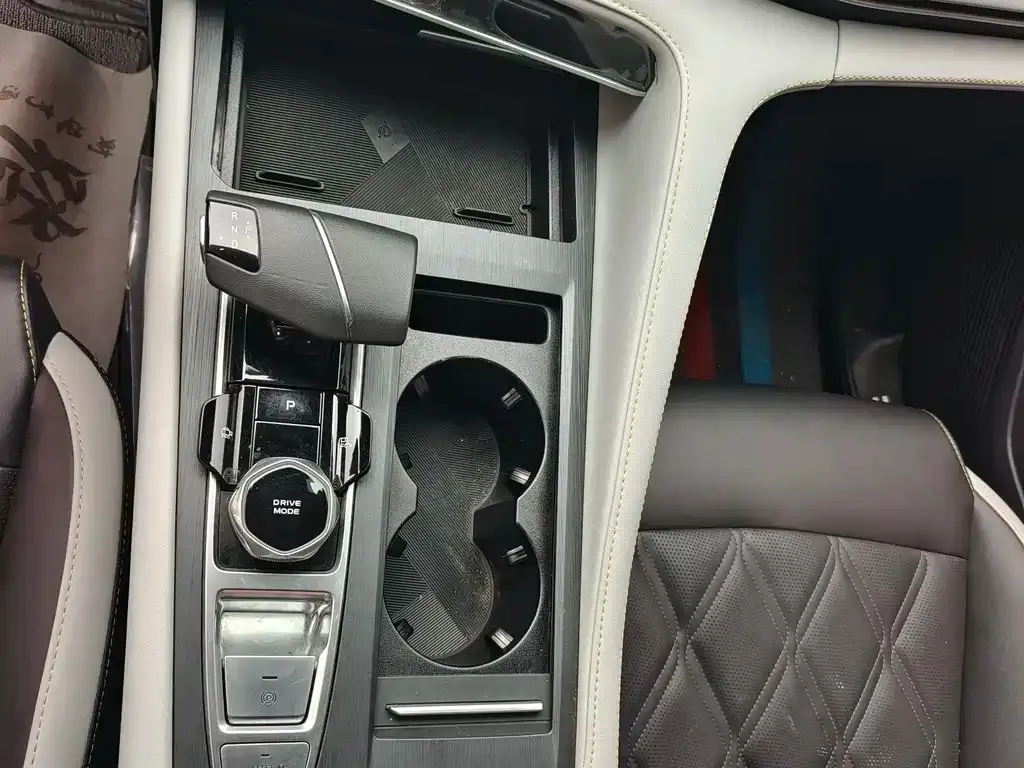Changan CS75PLUS — фото 10