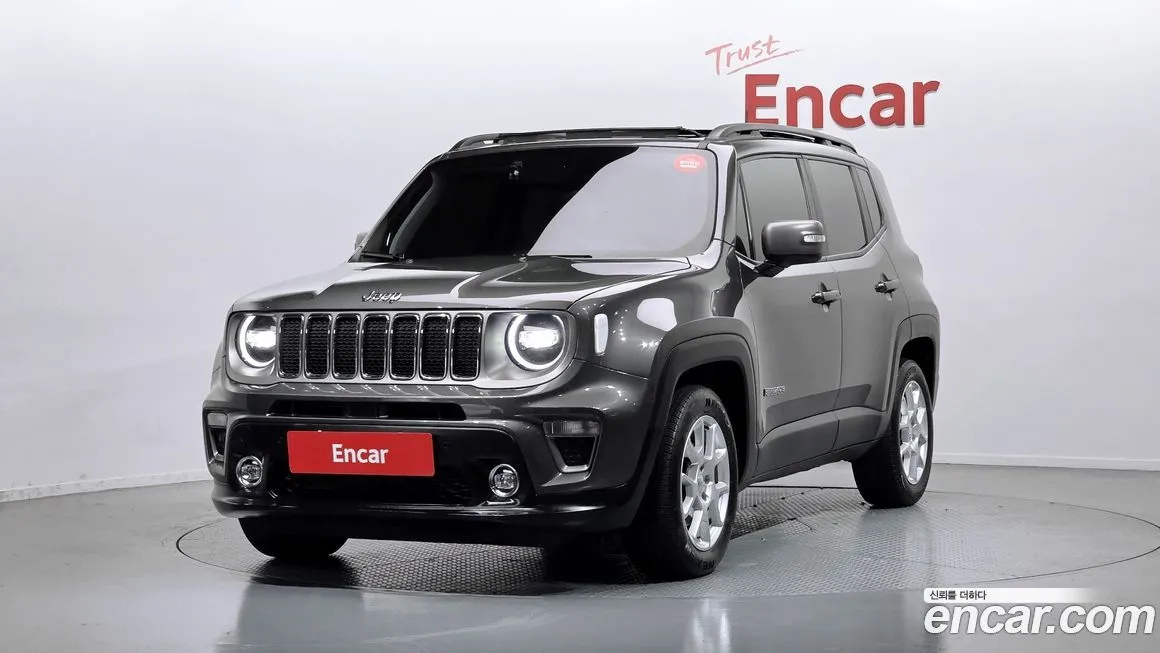 Jeep Renegade — фото 1