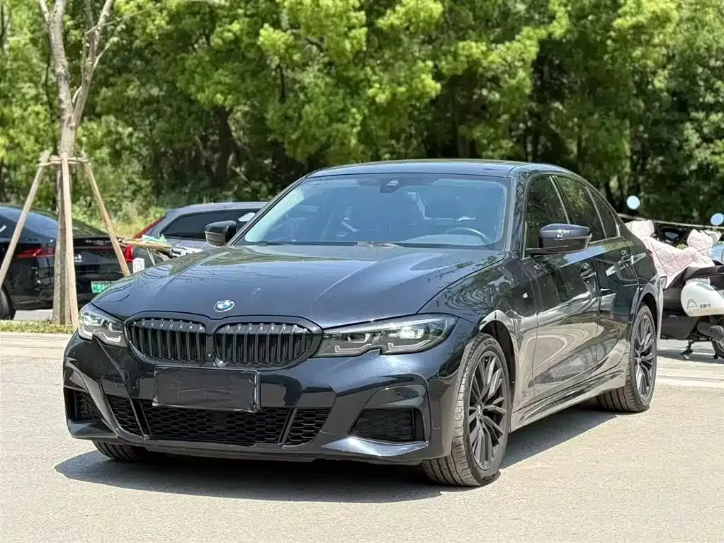 BMW 3 Series — фото 1