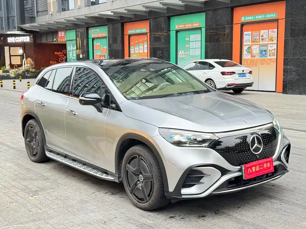 Mercedes-Benz EQE SUV — фото 10