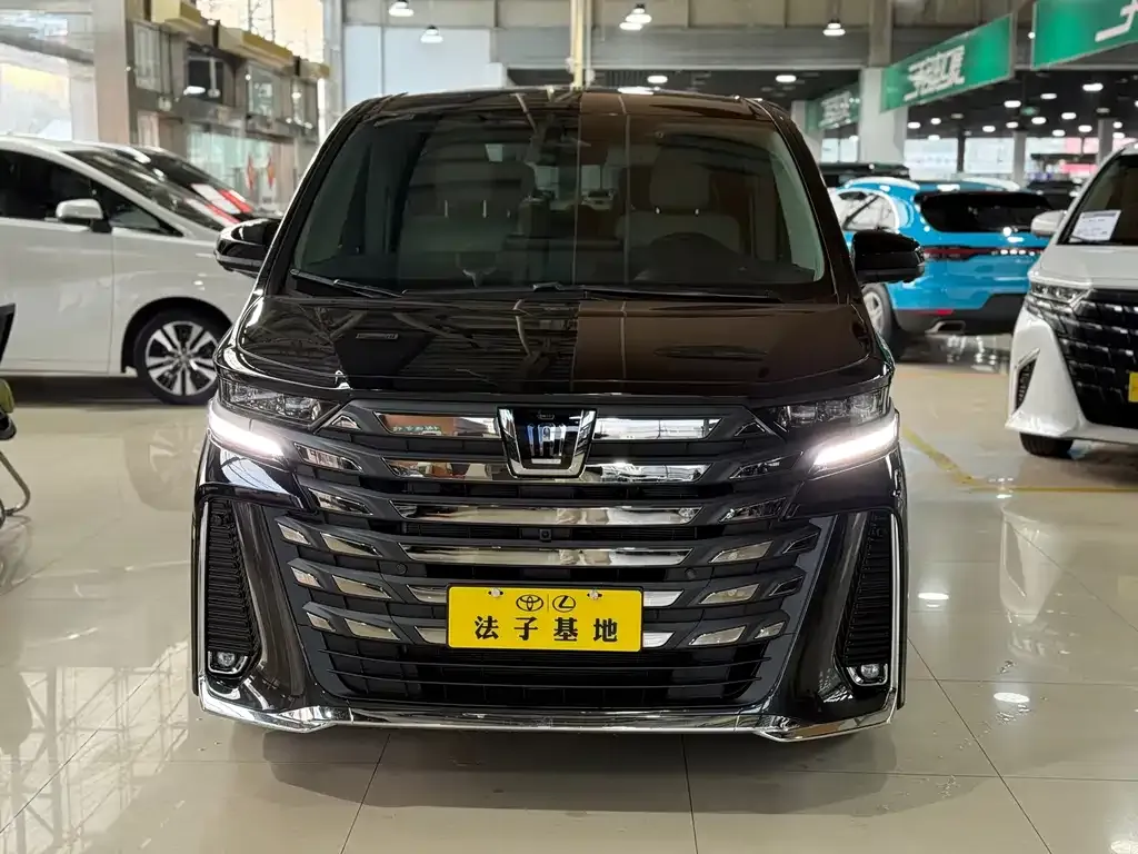 Toyota Vellfire — фото 10