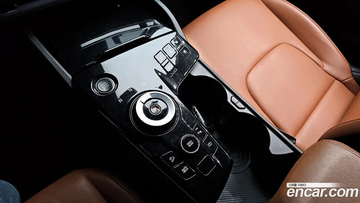Kia Sportage — фото 9