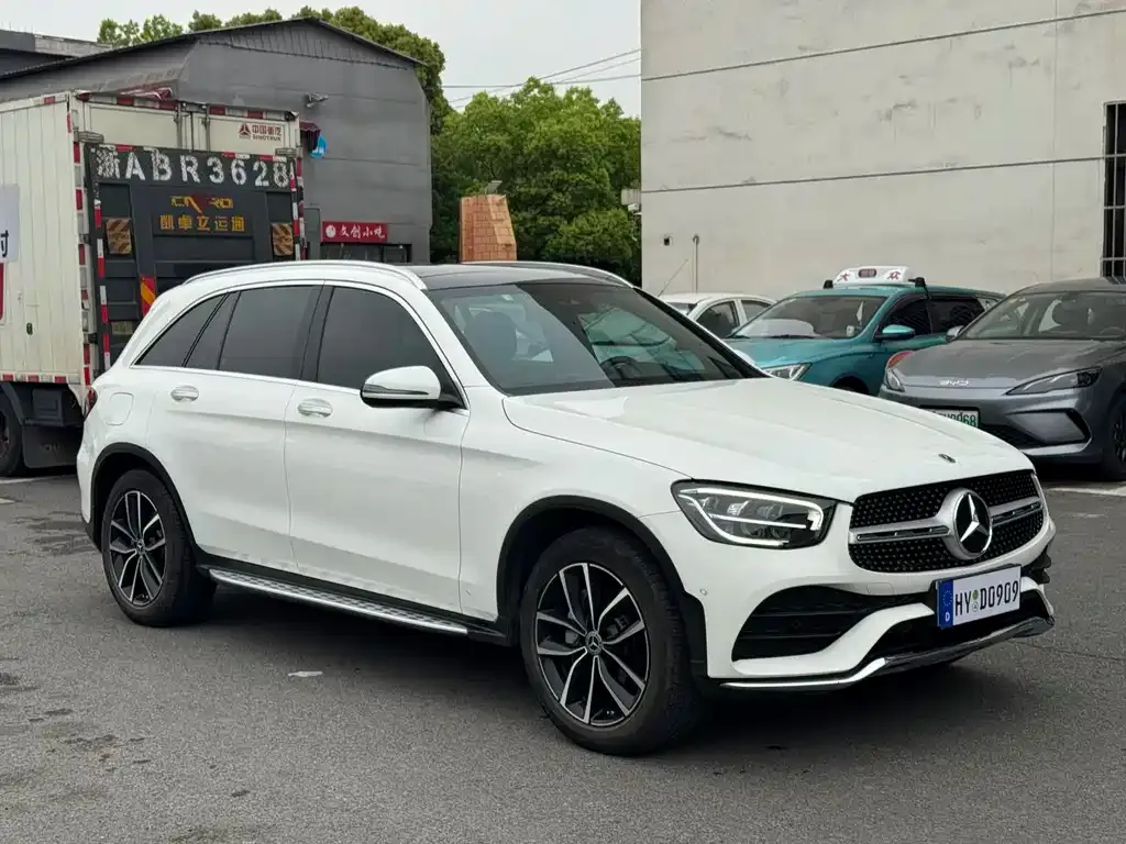 Mercedes-Benz GLC — фото 10