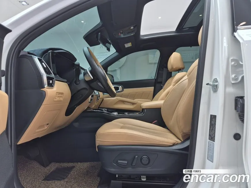 Kia Sorento — фото 10