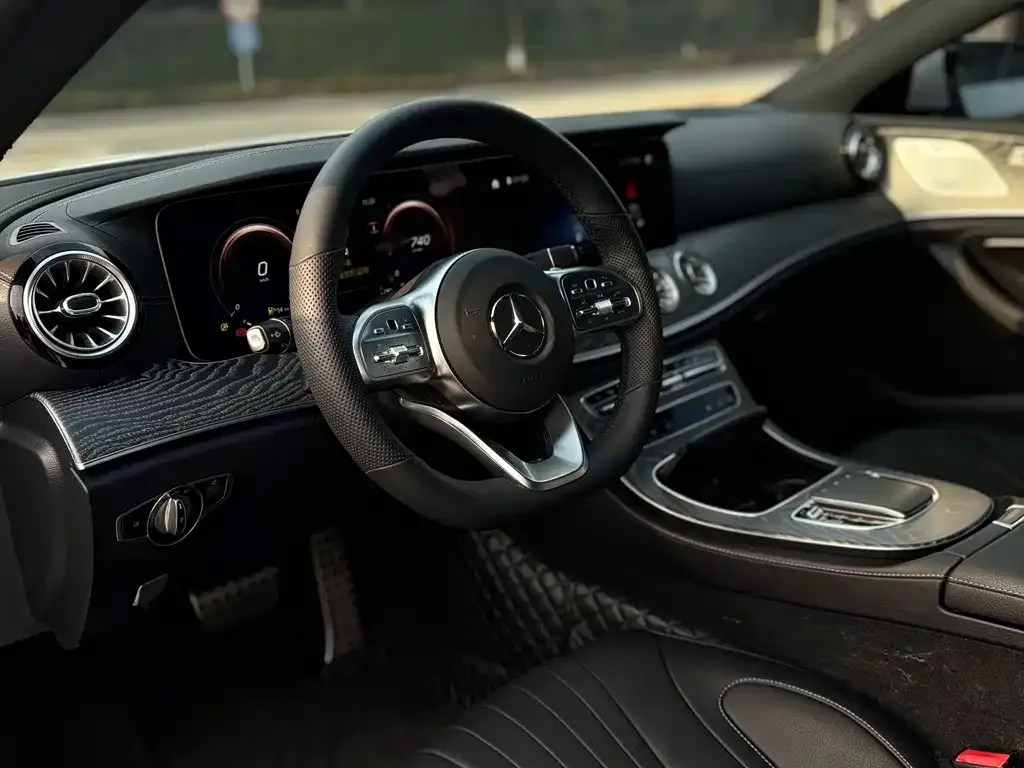 Mercedes-Benz CLS — фото 5