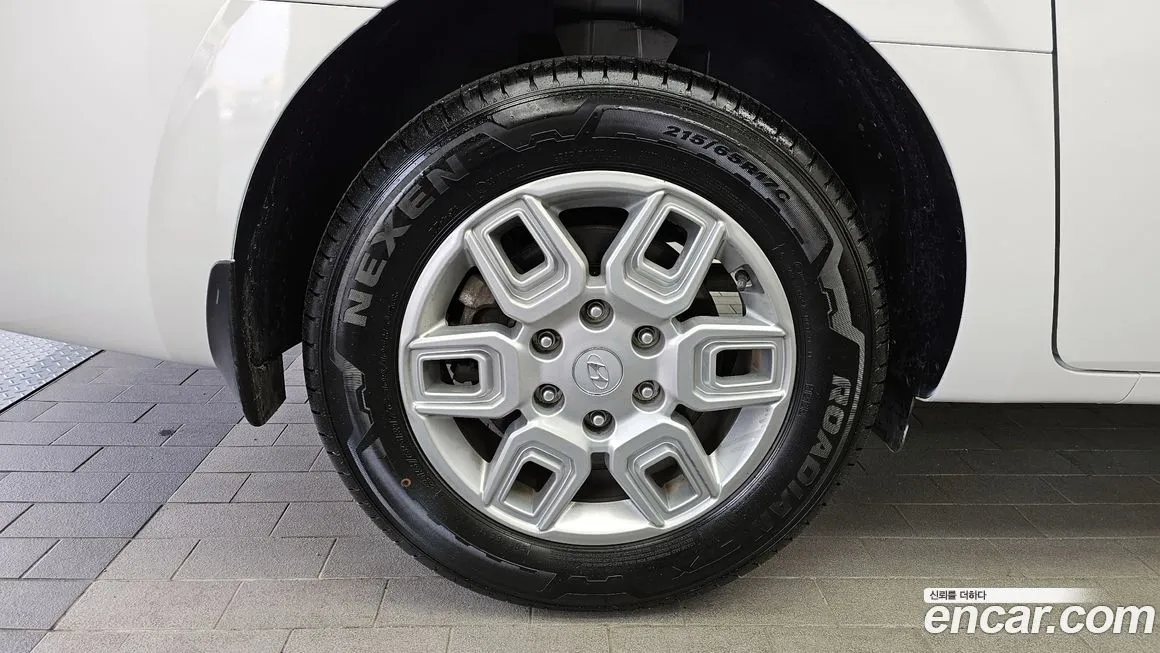 Hyundai Staria — фото 3