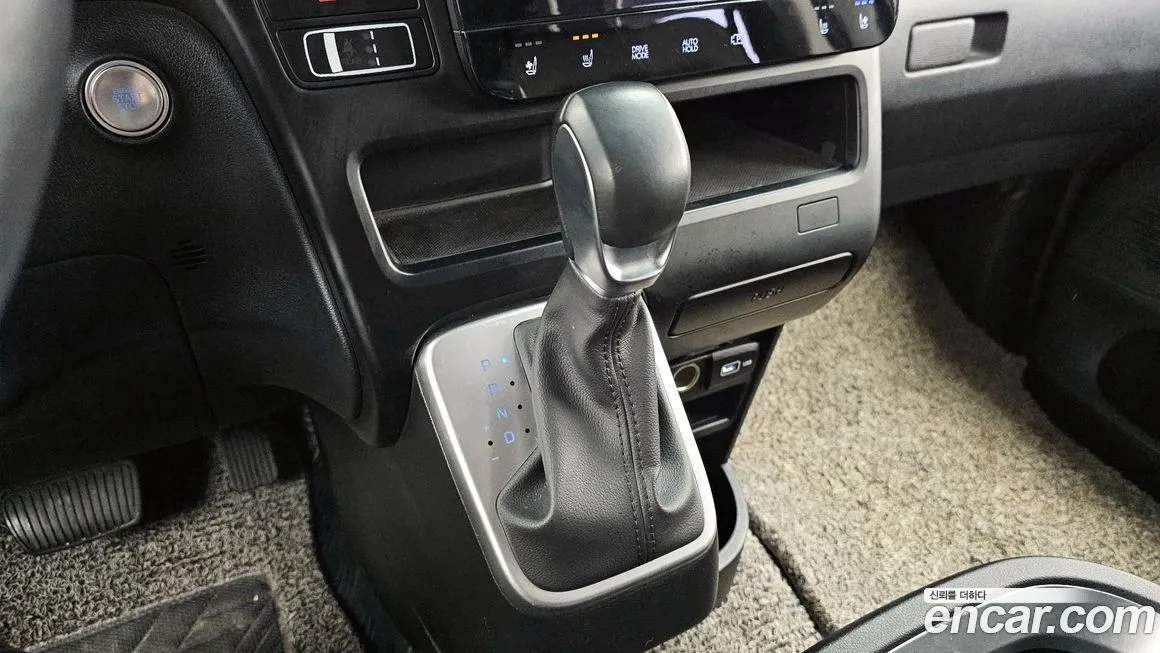 Hyundai Staria — фото 4