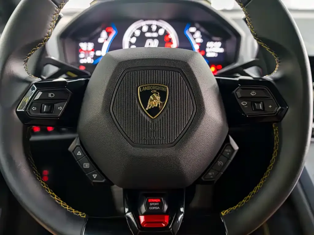 Lamborghini Huracan — фото 2