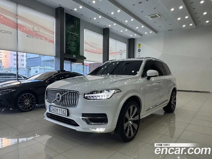 Volvo XC90 — фото 1