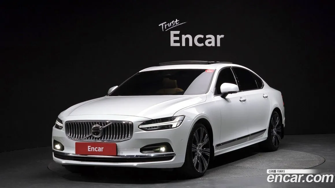 Volvo S90 — фото 1