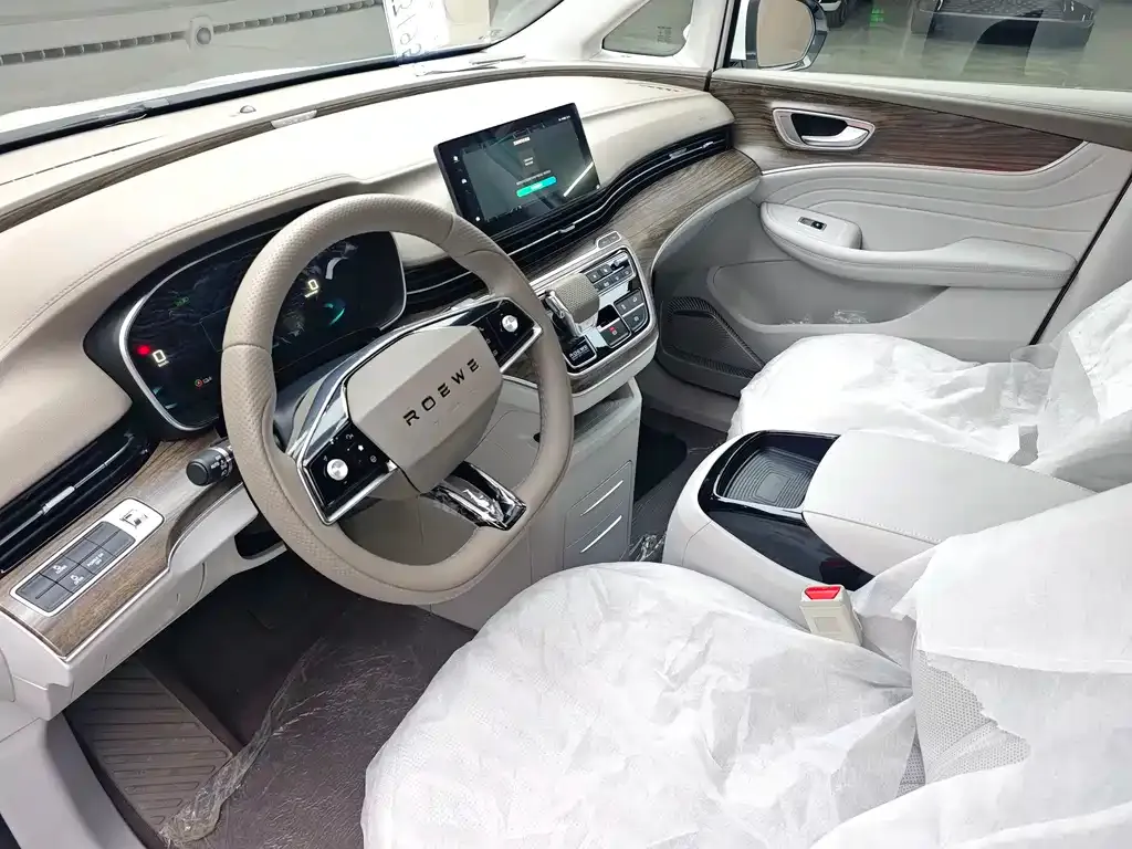 Roewe iMAX8 New Energy — фото 9