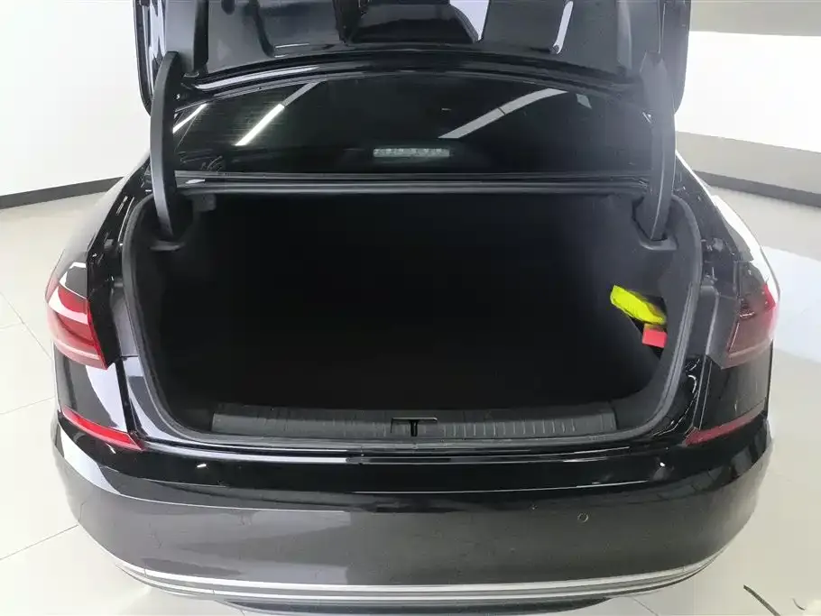 Volkswagen Passat — фото 2