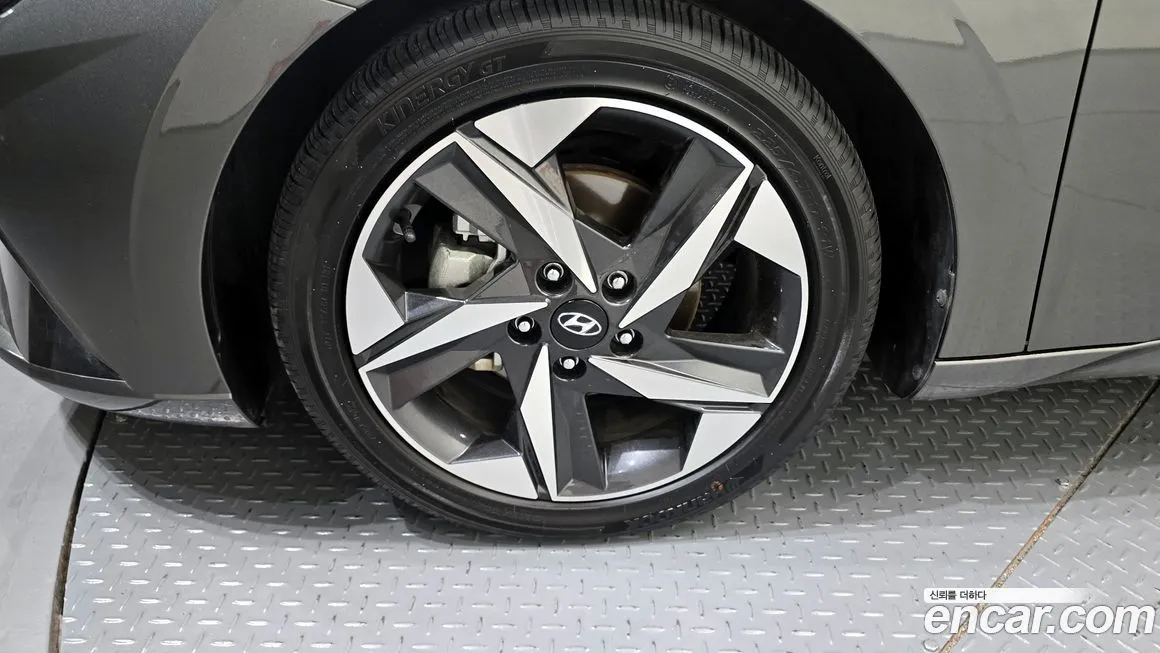 Hyundai AVANTE — фото 8