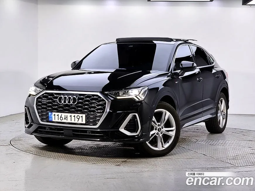 Audi Q3 — фото 1