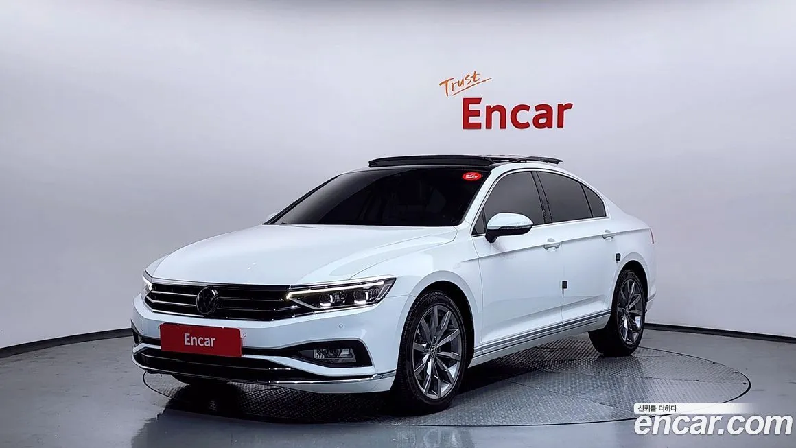 Volkswagen Passat — фото 1