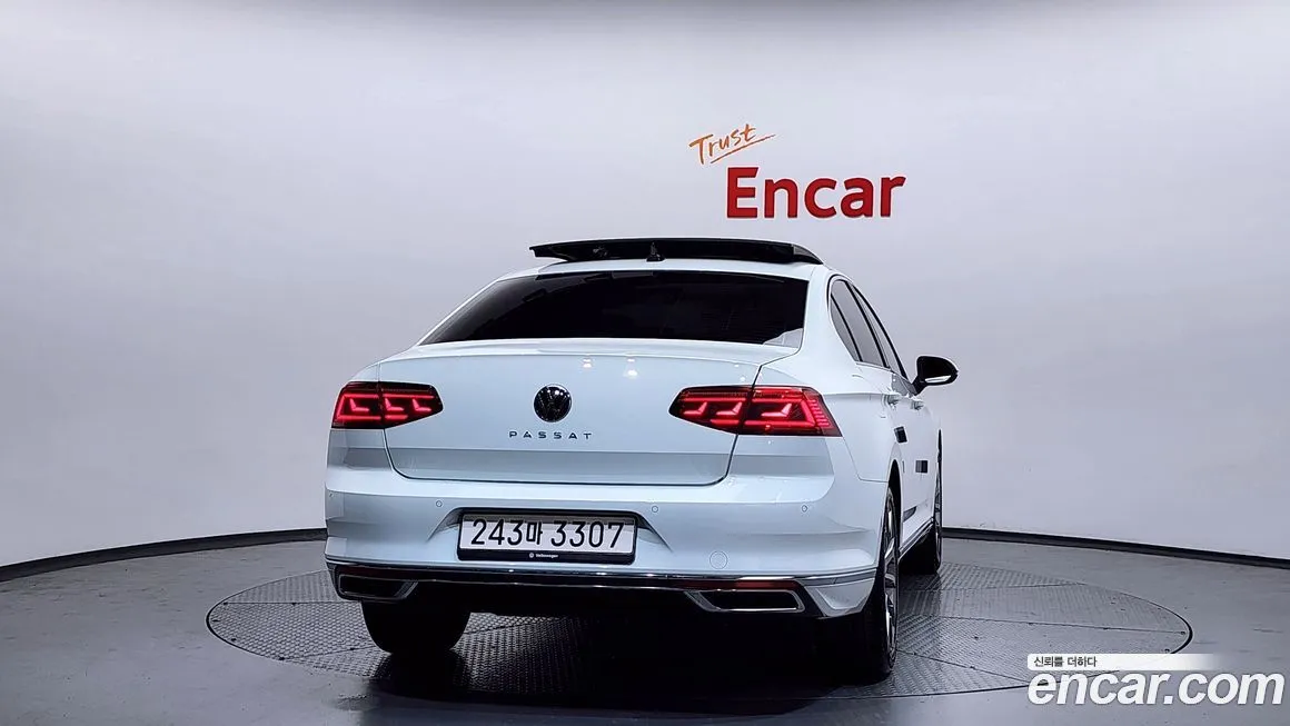Volkswagen Passat — фото 9