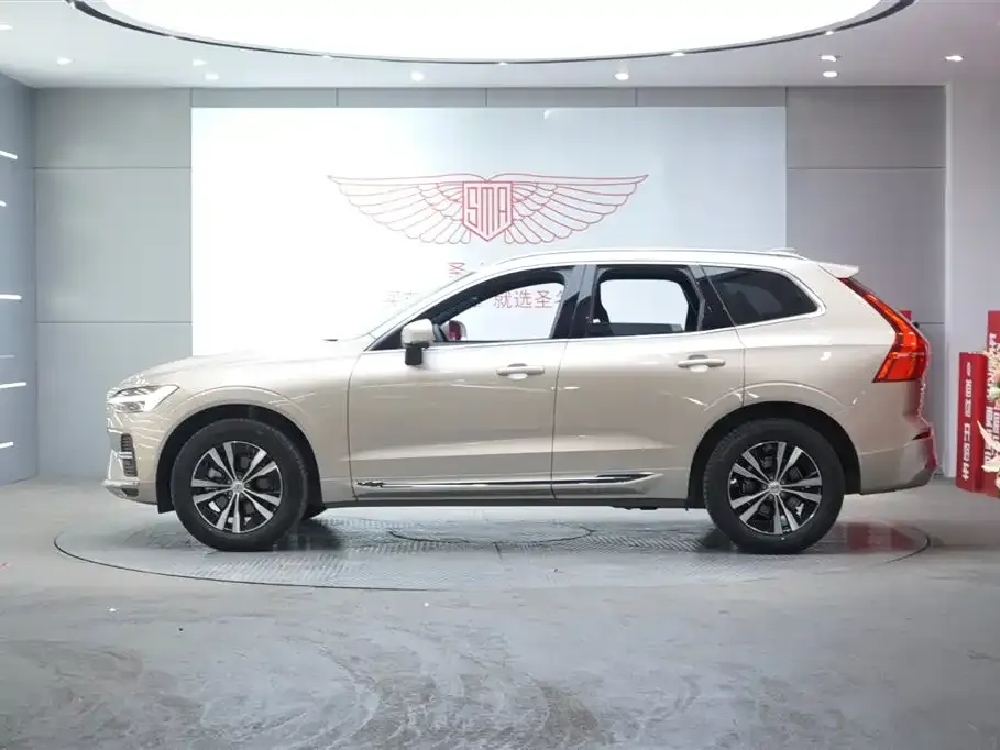 Volvo XC60 — фото 7