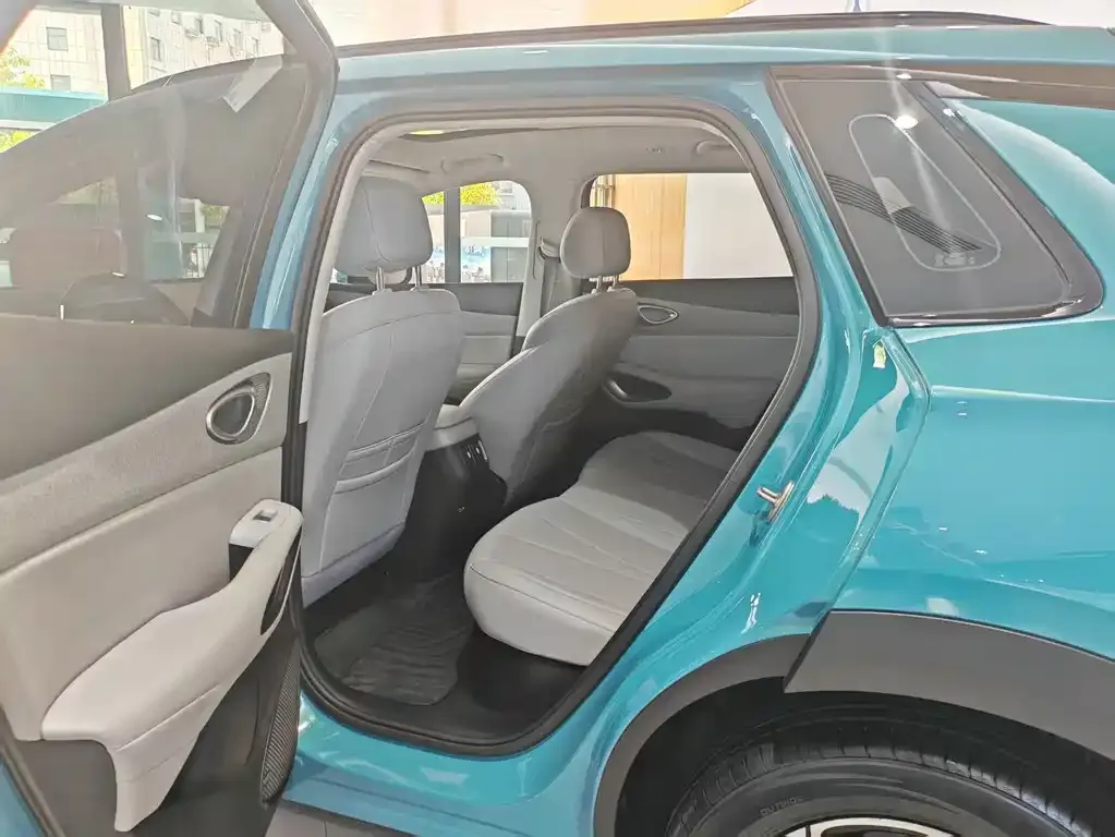 BYD Hiace 05 EV — фото 8