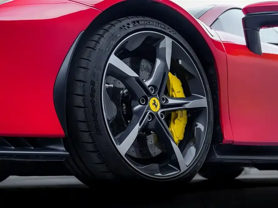 Ferrari SF90 — фото 8