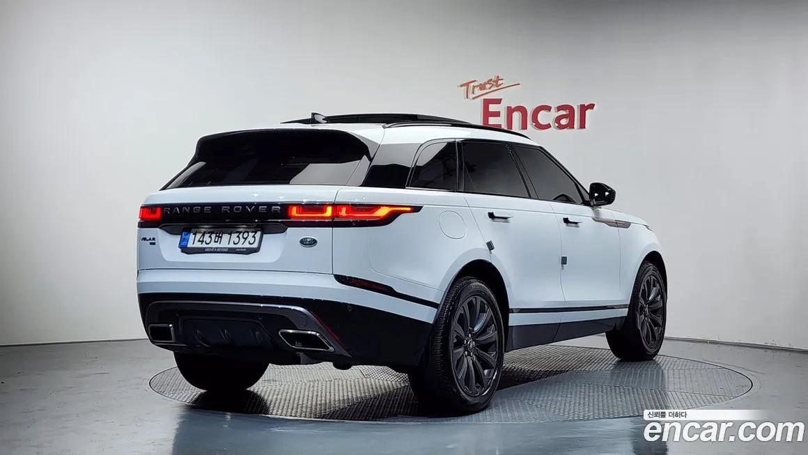 Land Rover Range Rover Velar — фото 5