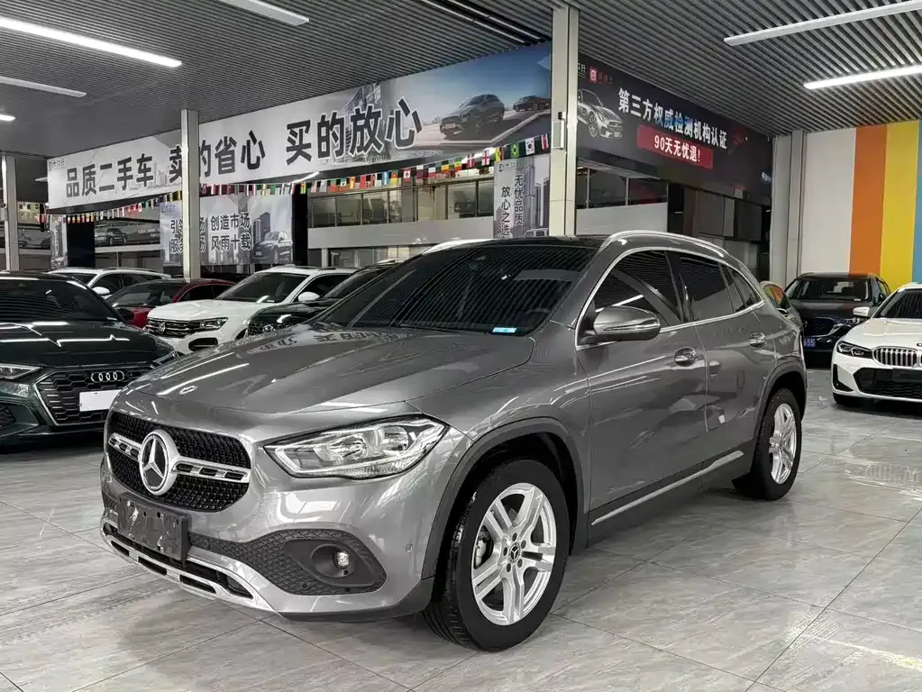 Mercedes-Benz GLA — фото 1