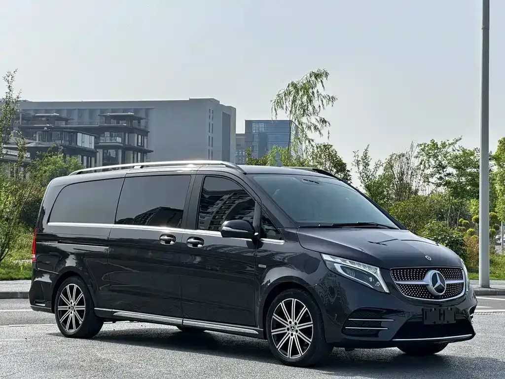 Mercedes-Benz V-Class — фото 2