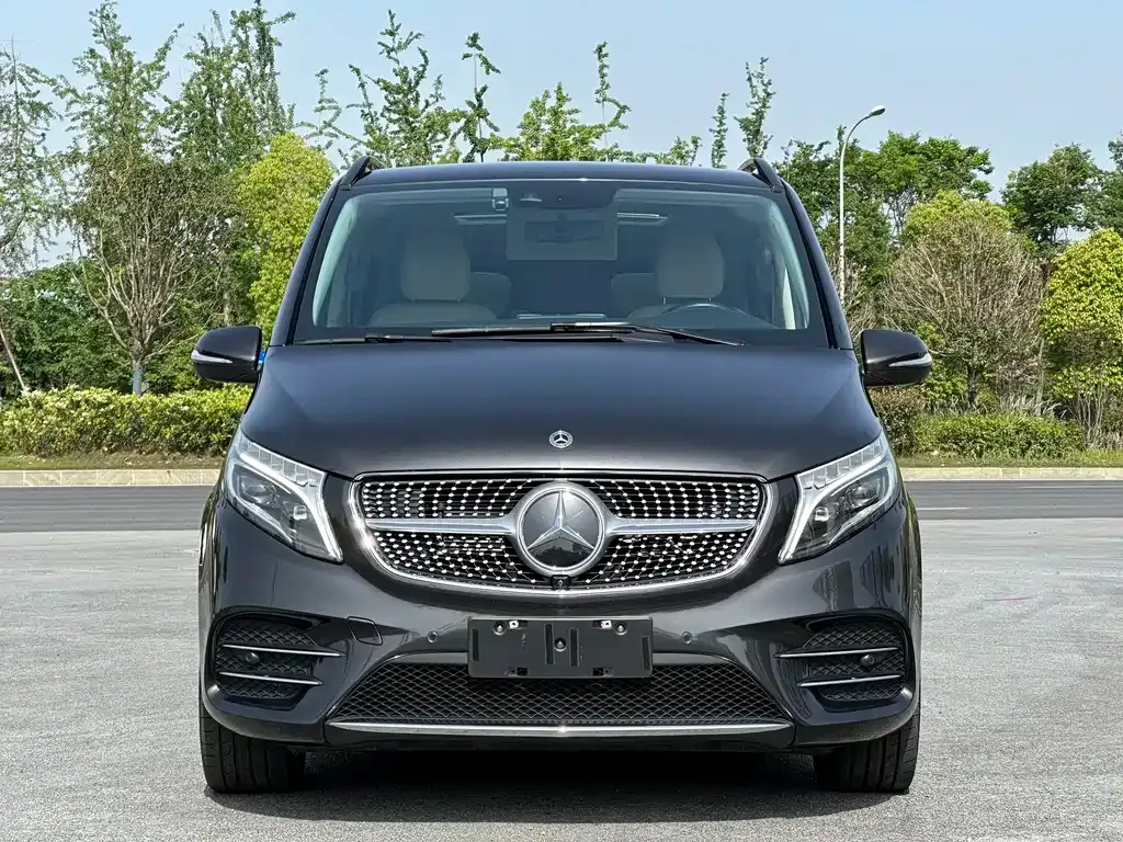 Mercedes-Benz V-Class — фото 8