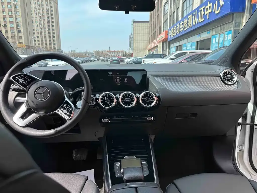 Mercedes-Benz GLA — фото 2