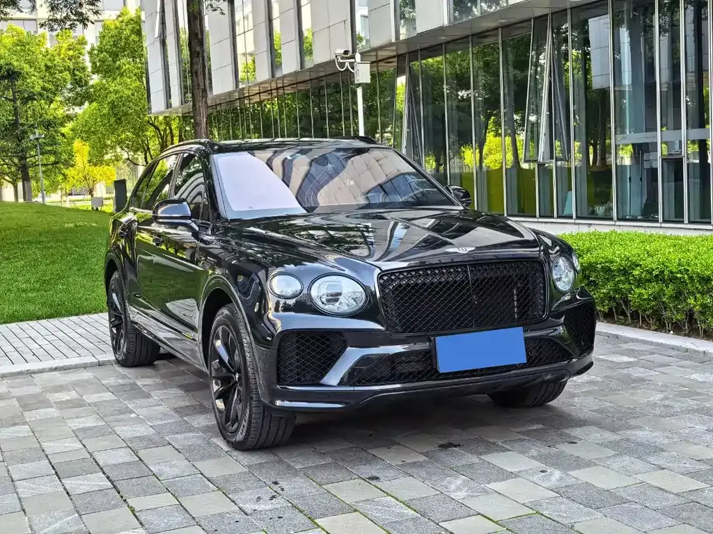 Bentley Bentayga — фото 10