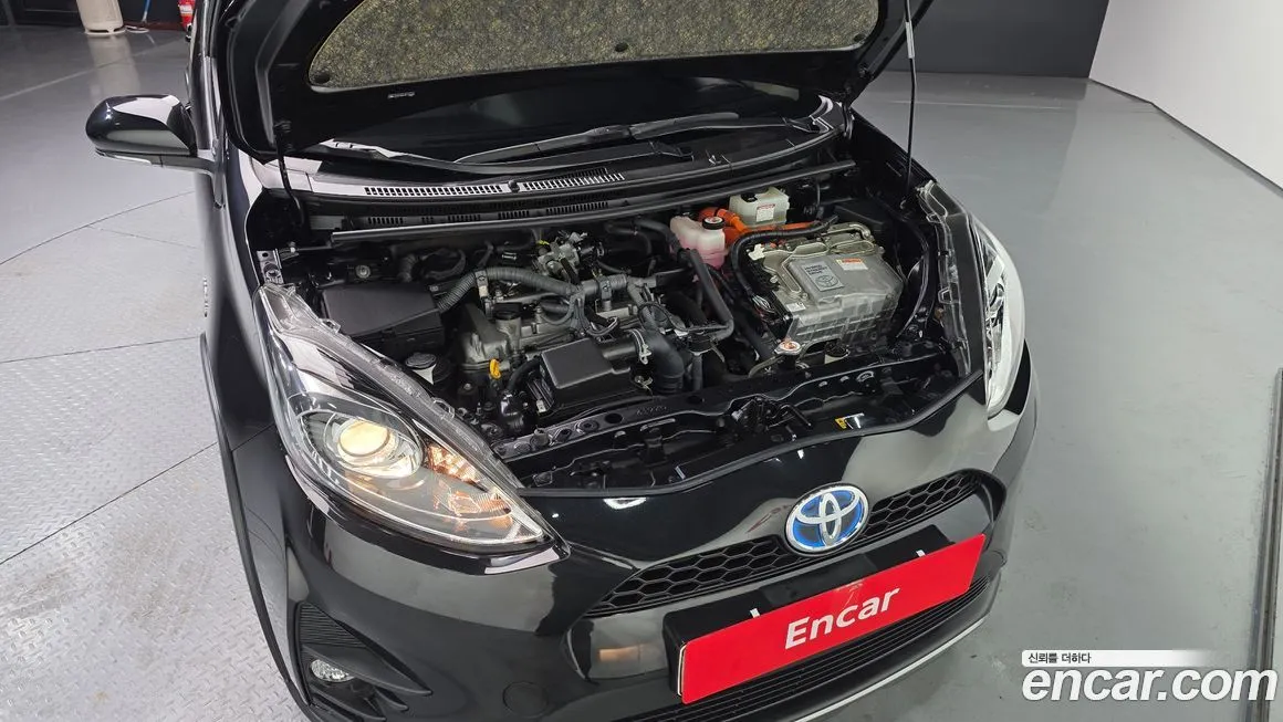 Toyota Prius — фото 7