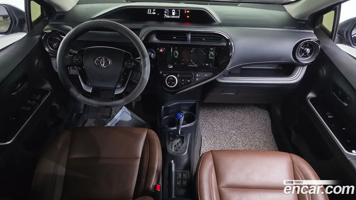 Toyota Prius — фото 6