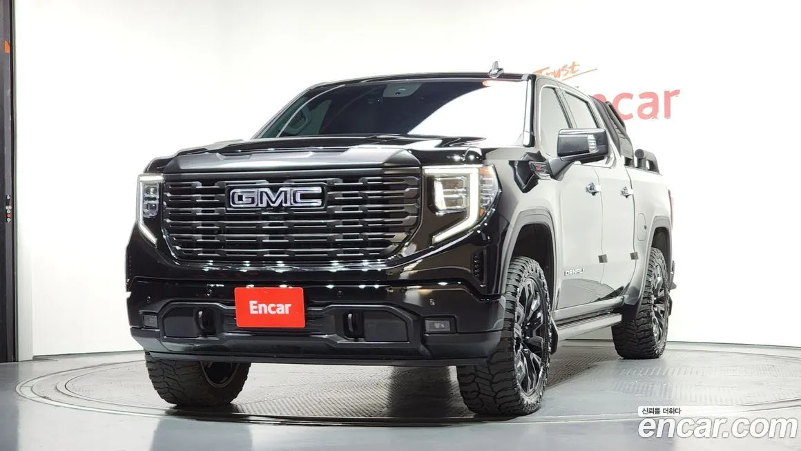 GMC Sierra — фото 1