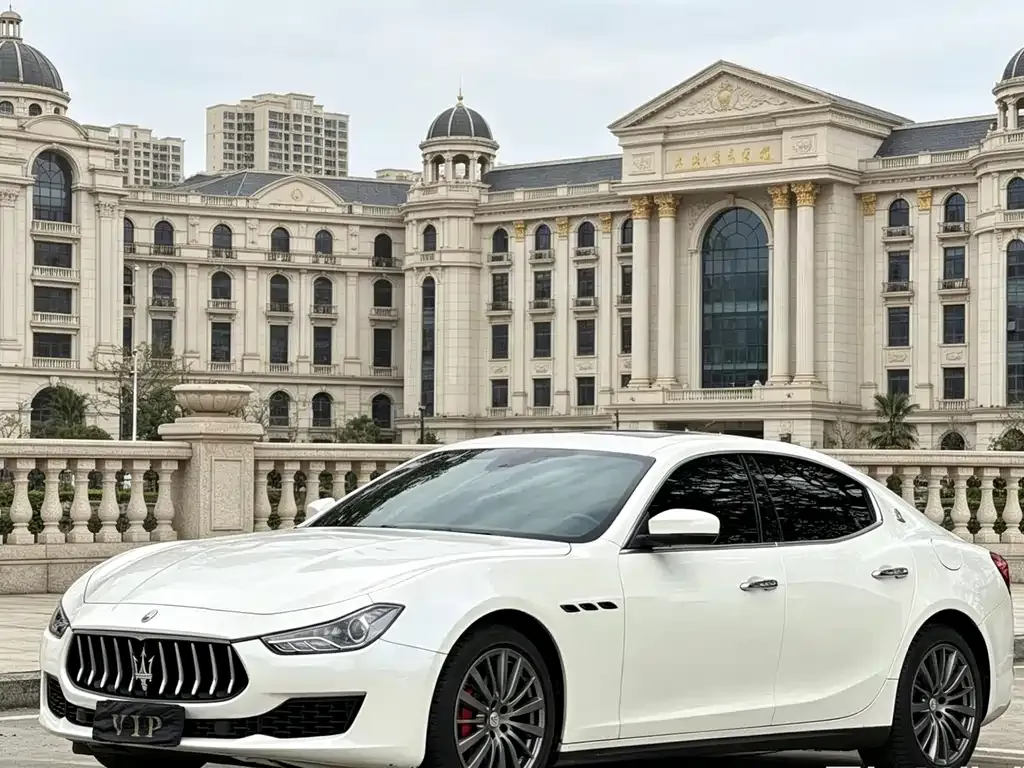 Maserati Ghibli — фото 1