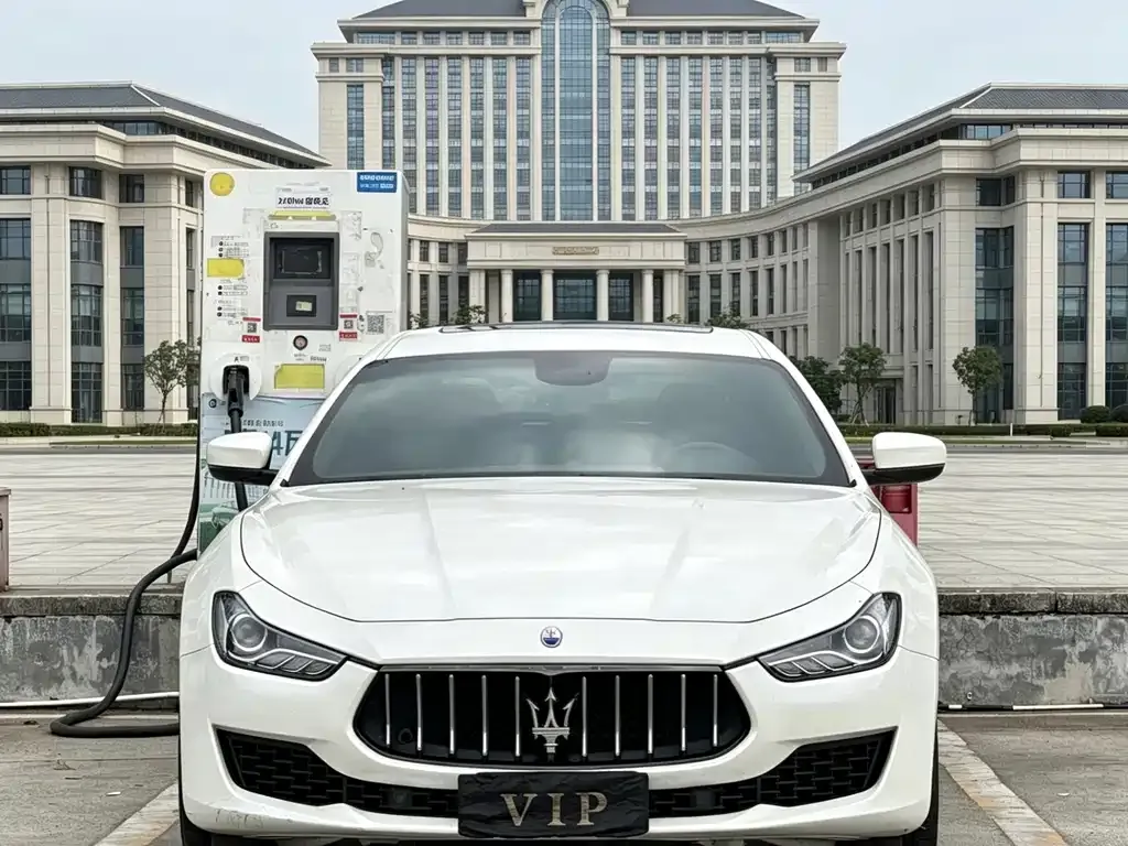 Maserati Ghibli — фото 6