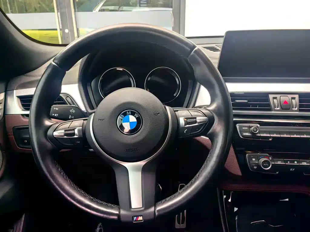 BMW X2 — фото 6