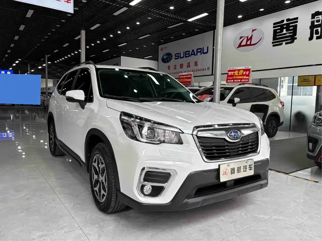 Subaru Forester — фото 4