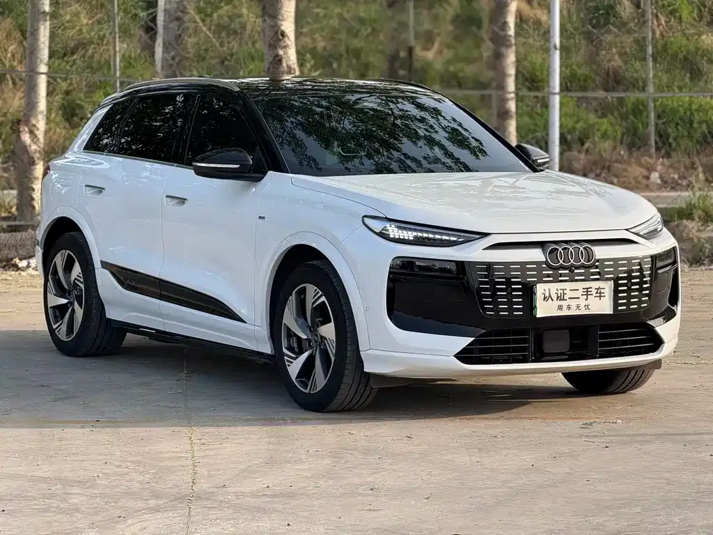 Audi Q6L e-tron — фото 3