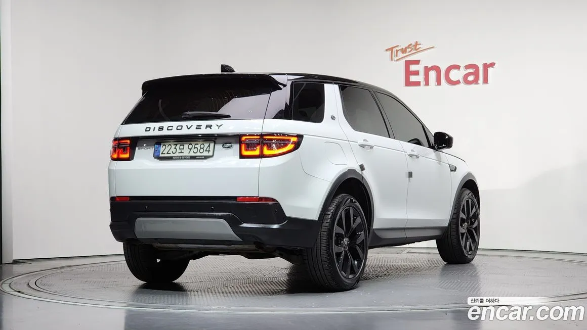 Land Rover Discovery Sport — фото 7