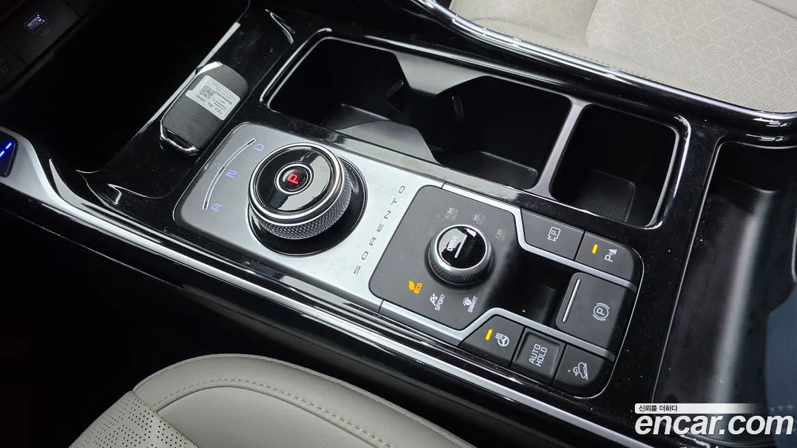 Kia Sorento — фото 7