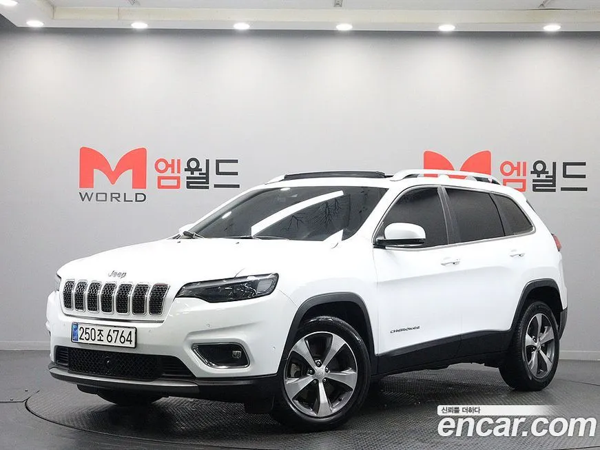 Jeep Cherokee — фото 1