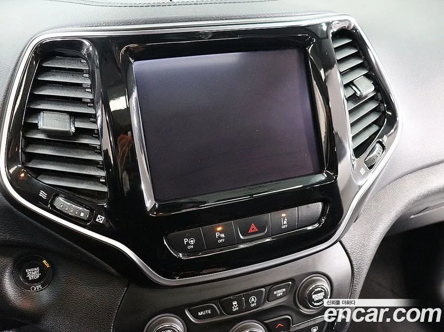 Jeep Cherokee — фото 4