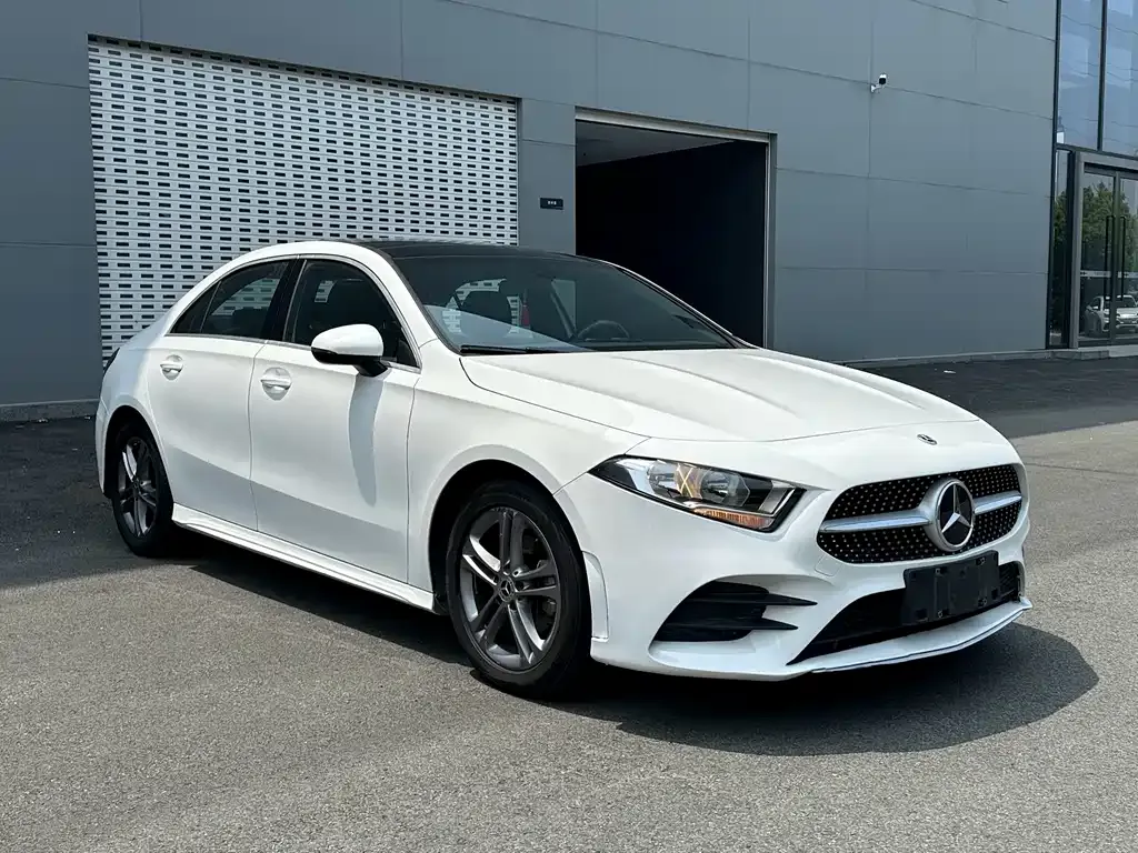 Mercedes-Benz A-Class — фото 7