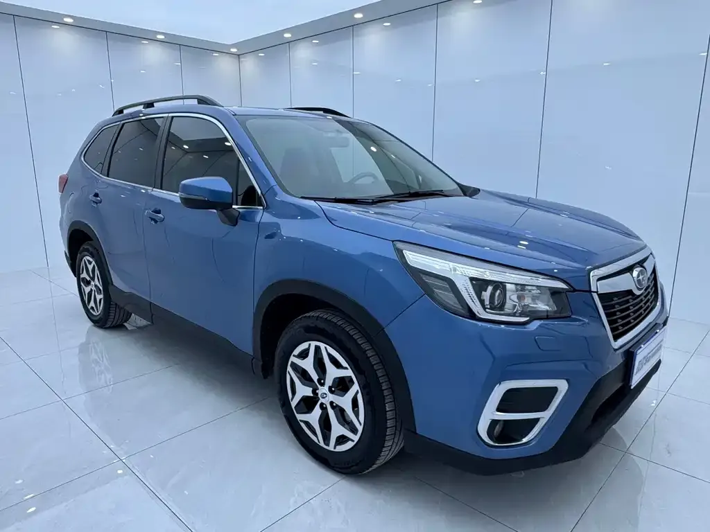 Subaru Forester — фото 4